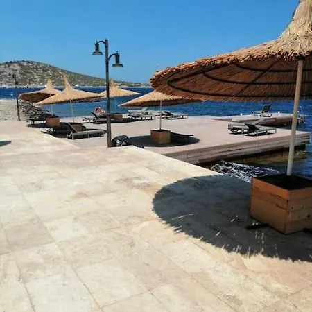 Salt Villas Guemuesluek Villa *