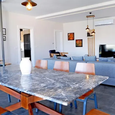 Salt Villas Guemuesluek *